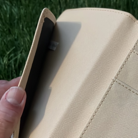 KRISTINA LUBINSKI GLASS LADDER CO PASSPORT HOLDER - Picture 5 of 7